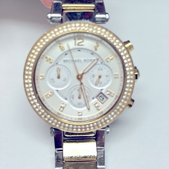 4 Michael Kors Women’s Watches - Picture 5 of 5
